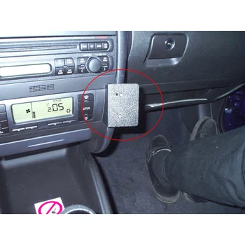 Brodit ProClip f�r Seat Leon I, ab Bj. 1999 bis 2005