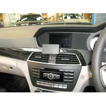 Brodit RHD ProClip f�r Mercedes C-Klasse (W204), ab Bj. 03/2011 bis 02/2014 (Nicht f�r Modelle mit Aufklapp-Navigation / Nur Rechtslenker!), Abbildung 4