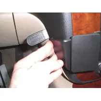 Brodit ProClip f�r Chevrolet Suburban, ab Bj. 2007 bis 2014 (Nur f�r Modelle die 2 L�ftungsausl�sse in der Mitte haben), Abbildung 2