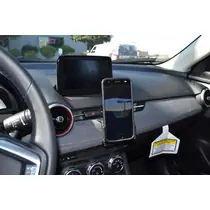 Brodit ProClip f�r Mazda CX-3, ab Bj. 2019 bis 2023 (nur f�r Modelle mit Polsterung zwischen Mittelkonsole und L�ftung), Abbildung 6