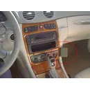 ProClip Halter Mercedes Benz CLK-Klasse / Brodit ProClip f�r Mercedes CLK-Klasse (W209 / A209 / C209), ab Bj. 2002 bis 2010 Position: Rechts vom Lenkrad, unten, rechts an der Mittelkonsole