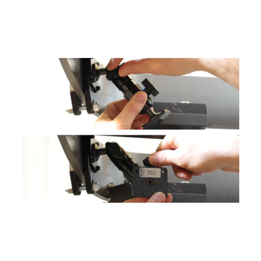 Bild 3 : 215980 : Brodit Grundhalterung / Sockelhalterung für Gabelstapler , Länge: 140mm, max Steg-Breite: 97mm, Kugelkopf: 20mm