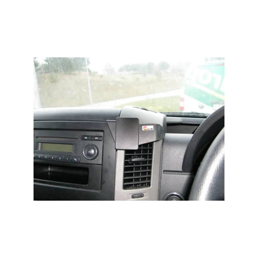 Bild 4 : 313456 : Brodit RHD ProClip (extra stabil) für VW Crafter, ab Bj. 2007 bis 2016 (Nur Rechtslenker!) , NICHT für Modelle mit Handschuhfachdeckel über dem Radio!