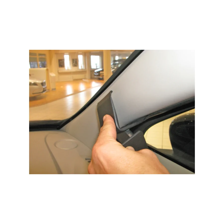 Bild 2 : 605046 : Brodit RHD ProClip für Renault Zoe, ab Bj. 2014 bis 2019 (Nur Rechtslenker!)