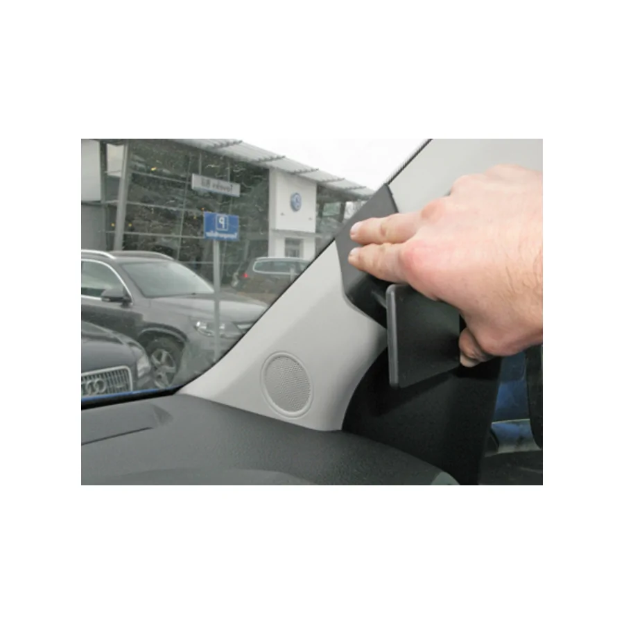 Bild 3 : 605298 : Brodit RHD ProClip für VW Amarok ab Bj. 2017 bis 2023 (Nur Rechtslenker!)