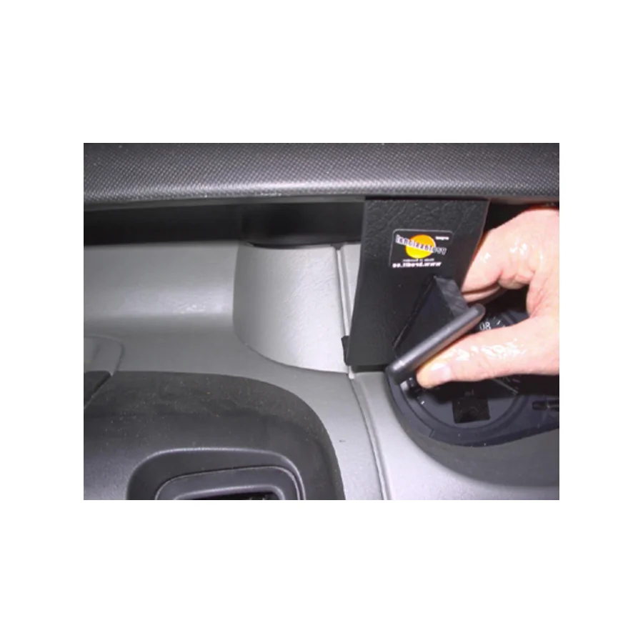 Bild 1 : 653199 : Brodit RHD ProClip für Opel (Vauxhall) Vivaro A, ab Bj. 2001 bis 09/2010 (Nur Rechtslenker!)