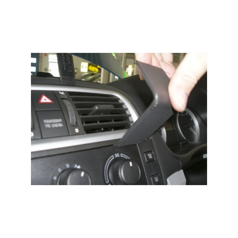 Bild 2 : 653948 : Brodit RHD ProClip für Skoda Fabia II ab Bj. 2008 bis 10/2014 (Nur Rechtslenker!)