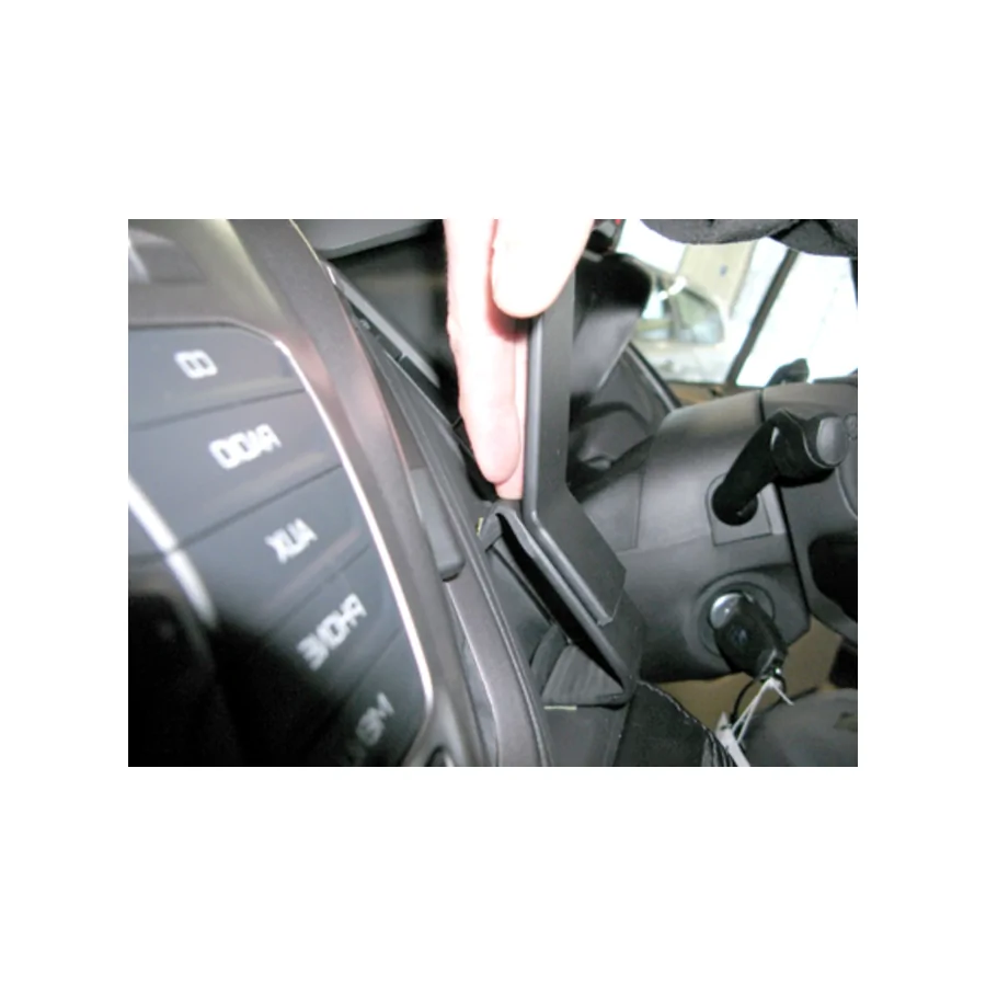 Bild 3 : 654857 : Brodit RHD ProClip für Ford Transit ab Bj. 2014 bis 2019 (nur bei dreieckiger Ablage über der Schaltung / Nur Rechtslenker!)