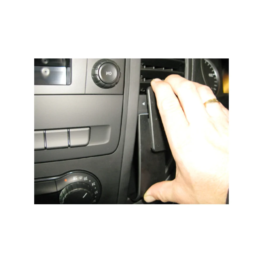 Bild 3 : 655220 : Brodit RHD ProClip für Mercedes Vito (W447), ab Bj. 05/2014 bis 2023, NICHT bei Automatik! (Nur Rechtslenker!)