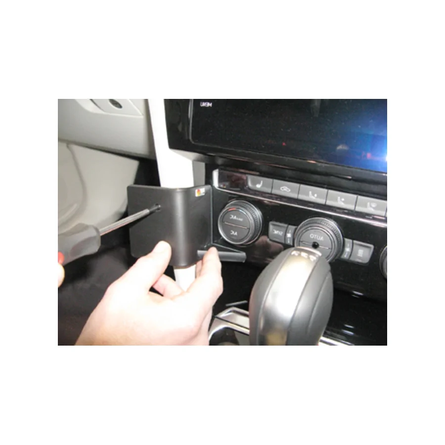 Bild 3 : 655401 : Brodit RHD ProClip für VW Passat Alltrack, ab Bj. 2016 bis 2023 (Nur Rechtslenker!)