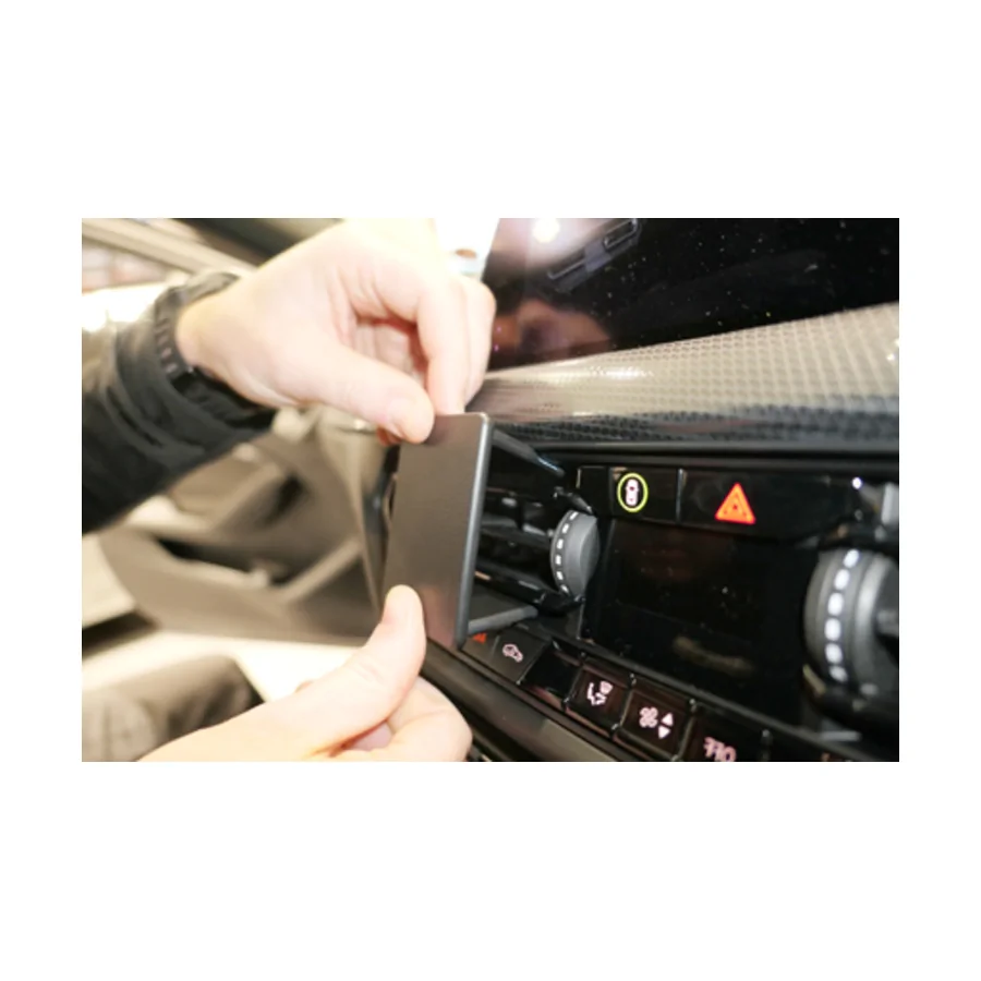 Bild 2 : 655577 : Brodit RHD ProClip für BMW 1er (F40), ab Bj. 2019 bis 2024 (Nur Rechtslenker!)