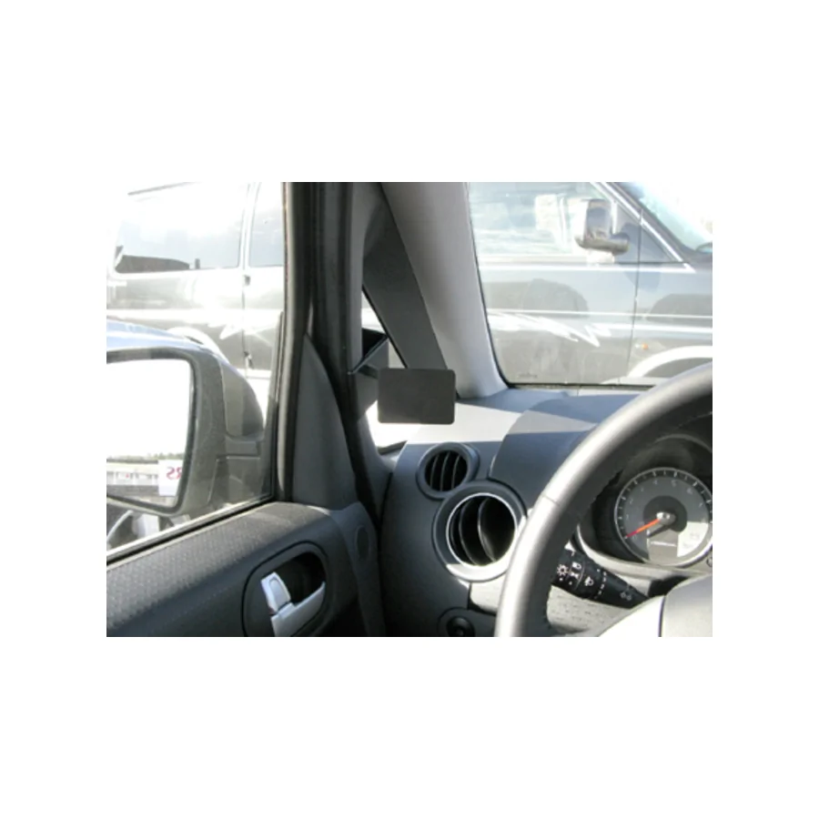 Bild 4 : 804300 : Brodit ProClip für Mitsubishi Colt ab Bj. 2009 bis 2014