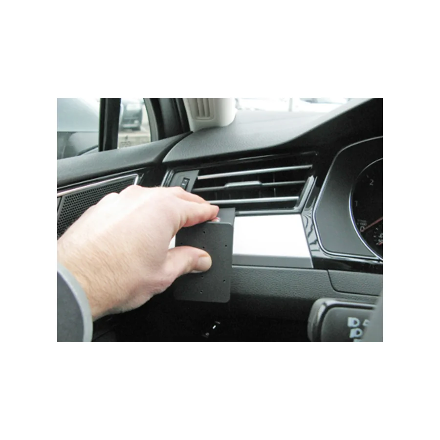 Bild 3 : 805070 : Brodit ProClip für VW Passat (B8 / B8 Facelift) ab 11/2014 bis 2023