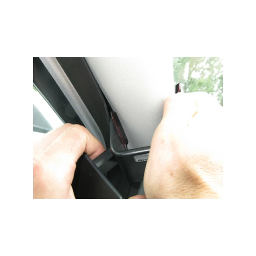 Bild 2 : 805422 : Brodit ProClip für Ford Transit Connect, ab Bj. 2018 bis 2023 (Montageplatte unten und quer - Nur für kleine Geräte!)