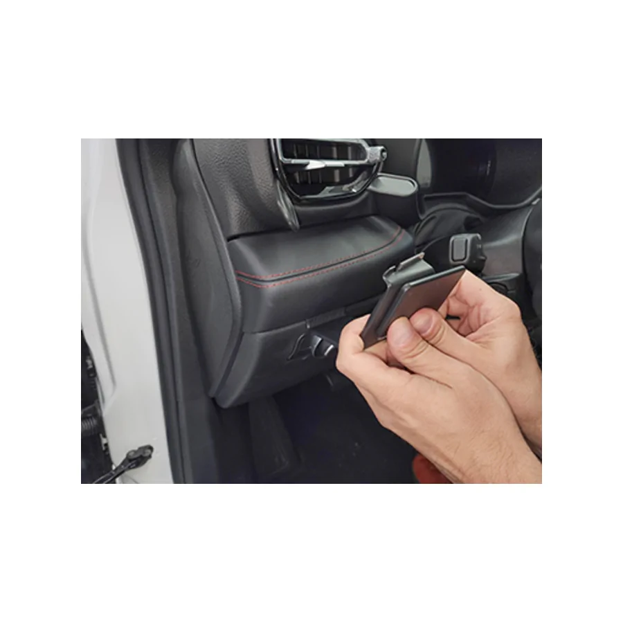 Bild 2 : 805859 : Brodit ProClip für Dodge Hornet , ab Bj. 2023