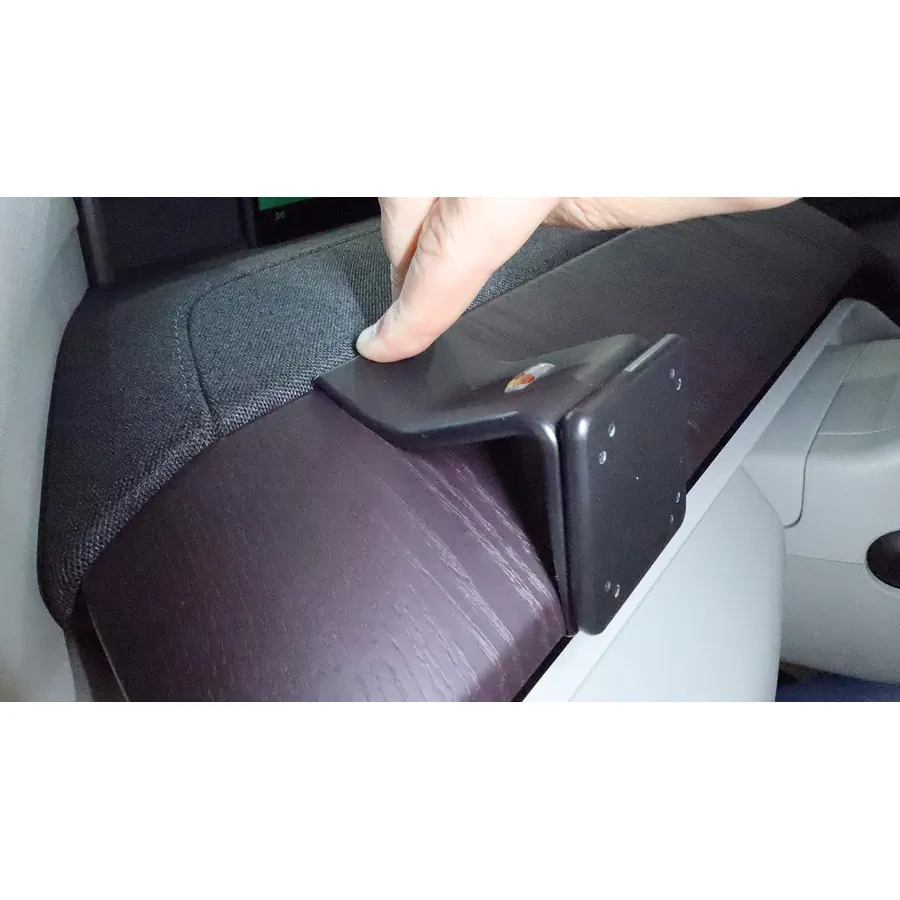 Bild 3 : 806306 : Brodit ProClip für Volvo EX60, ab Bj. 2026