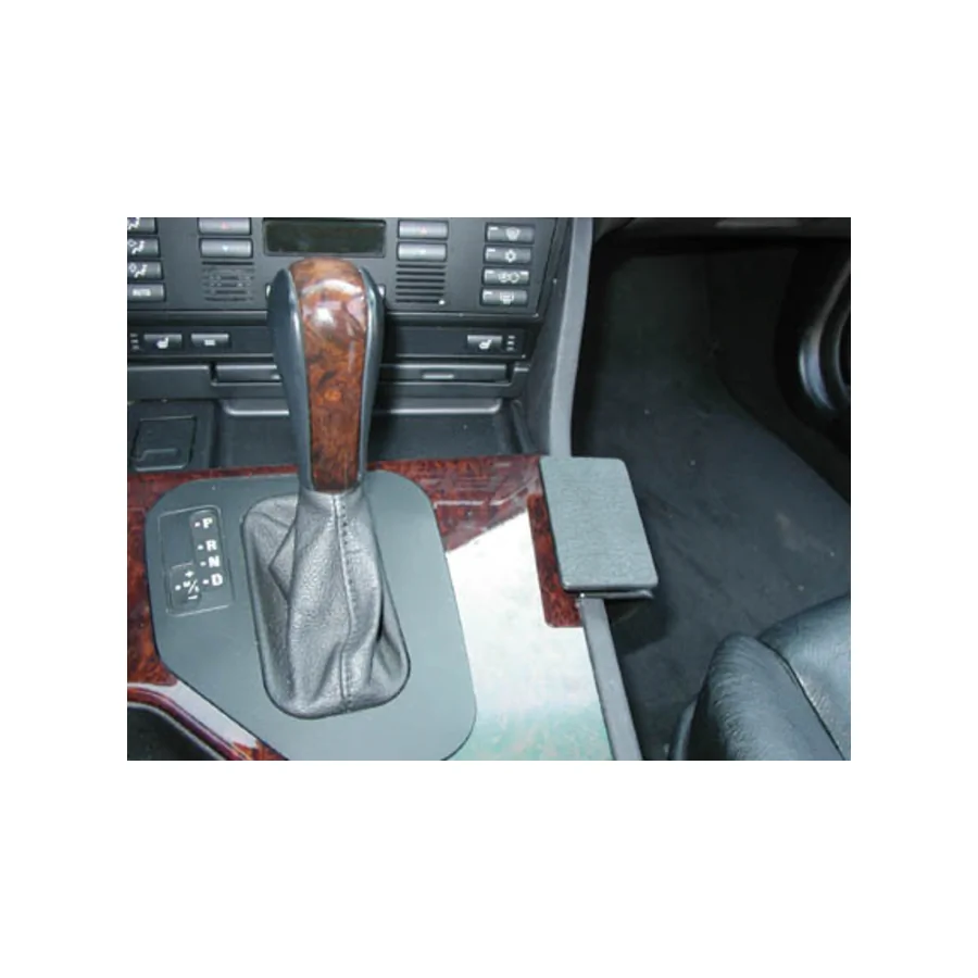Bild 4 : 832565 : Brodit ProClip f�r BMW 5er (E39), ab Bj. 1996 bis 2003