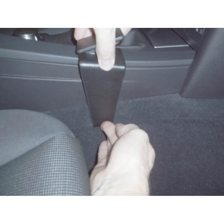 Bild 3 : 833379 : Brodit ProClip für BMW 5er (E60 / E61 / M5), ab Bj. 2004 bis 2010