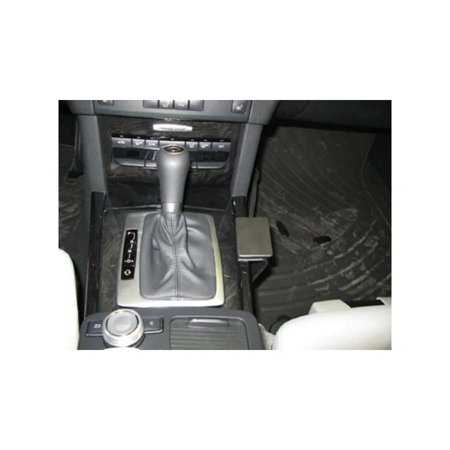 Bild 4 : 834334 : Brodit ProClip für Mercedes E-Klasse (W212 / S212 / V212 / A207 / C207), ab Bj. 2009 bis 2016 - Nur für Fahrzeuge mit normaler Schaltung!