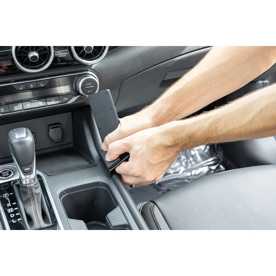 Bild 1 : 836012 : Brodit ProClip für Nissan Sentra, ab Bj. 2020 bis 2025