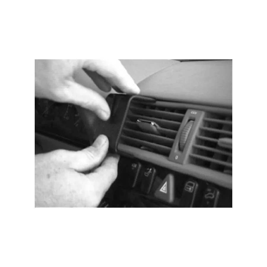 Bild 2 : 852025 : Brodit ProClip für Mercedes C-Klasse (W202), ab Bj. 1994 bis 2000