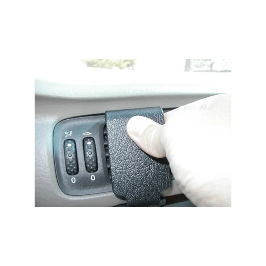 Bild 3 : 852426 : Brodit ProClip für Volvo C70, ab Bj. 1997 bis 2005