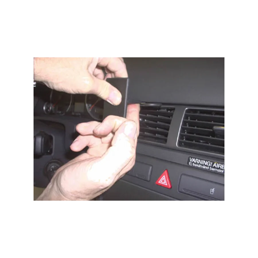 Bild 3 : 852472 : Brodit ProClip f�r Audi A6 (C5), ab Bj. 1997 bis 2004 (H�here Auflagefl�che)