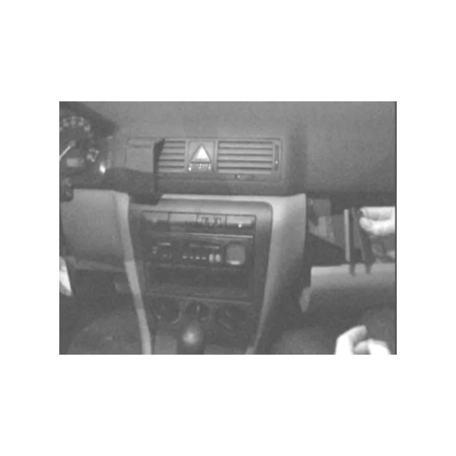 Bild 1 : 852684 : Brodit ProClip für Skoda Octavia, ab Bj. 1999 bis 2006 / NUR Ambiente 01-04, Elegance 01-04, GLX 99-00, RS 03-04, SLX 99-00, Tour 99-06