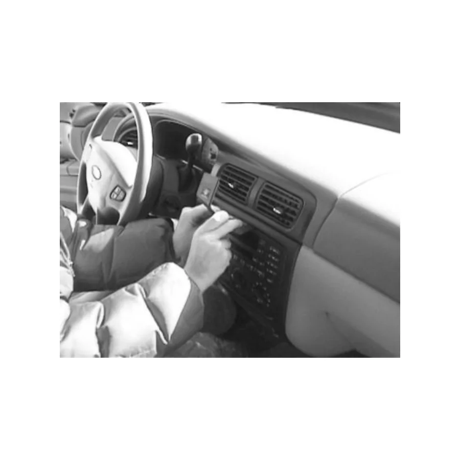 Bild 2 : 852771 : Brodit ProClip für Ford Taurus, ab Bj. 2000 bis 2007