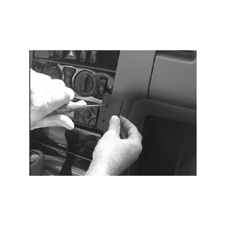 Bild 3 : 852807 : Brodit ProClip für Mercedes E-Klasse (W210 / S210), ab Bj. 1995 bis 2003