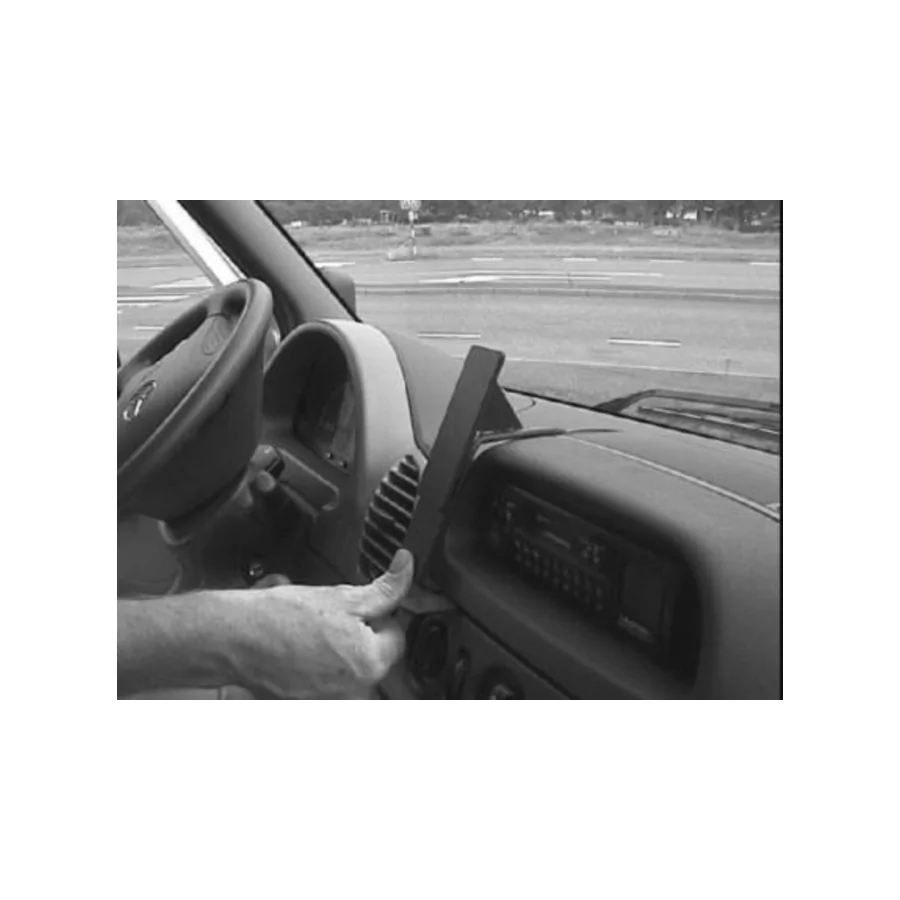 Bild 3 : 852837 : Brodit ProClip für Mercedes Sprinter (W902 / W903 / W904 / W905), ab Bj. 2000 bis 2006