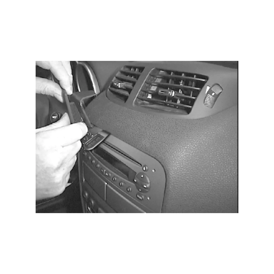 Bild 1 : 852865 : Brodit ProClip für Alfa Romeo 147, ab Bj. 2001 bis 2011