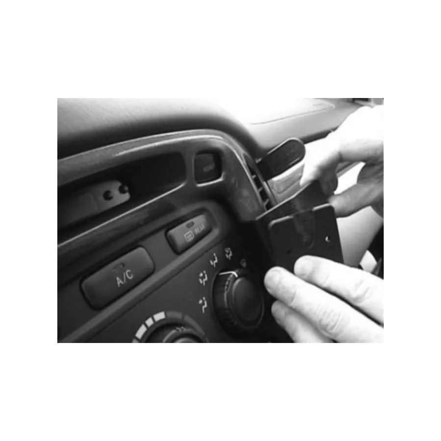 Bild 2 : 852893 : Brodit ProClip für Toyota Highlander, ab Bj. 2001 bis 2007 (NICHT für Modelle mit Werksnavii)
