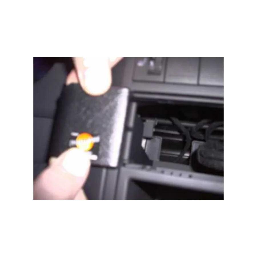 Bild 2 : 853027 : Brodit ProClip für VW Polo IV (Typ 9N / 9N3), ab Bj. 2001 bis 2009