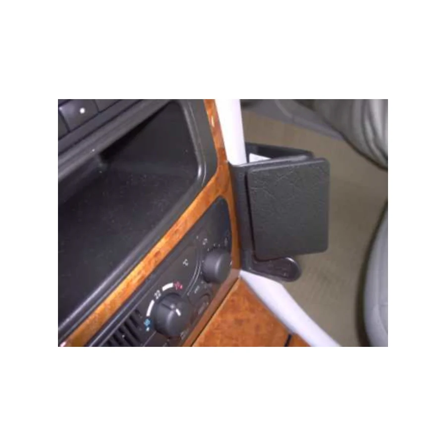Bild 2 : 853071 : Brodit ProClip für Mercedes CLK-Klasse (W209 / A209 / C209), ab Bj. 2002 bis 2010
