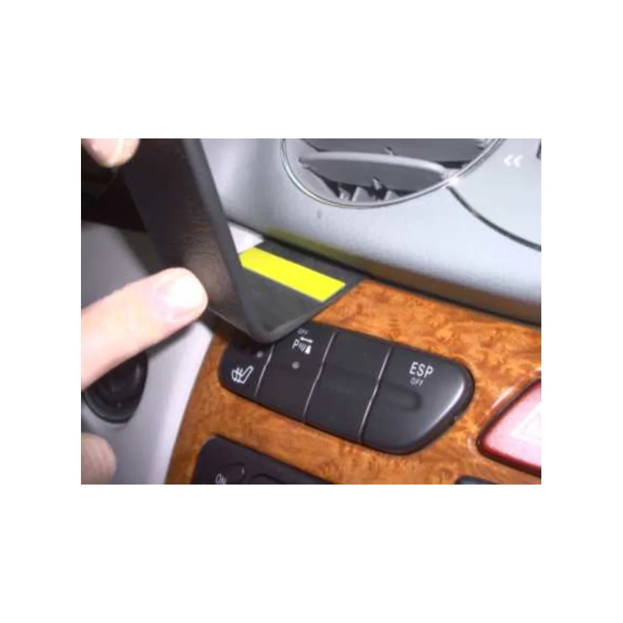 Bild 1 : 853072 : Brodit ProClip für Mercedes CLK-Klasse (W209 / A209 / C209), ab Bj. 2002 bis 2010
