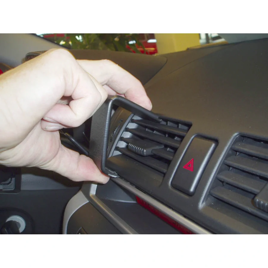 Bild 2 : 853370 : Brodit ProClip für Mazda 3, ab Bj. 2004 bis 2009
