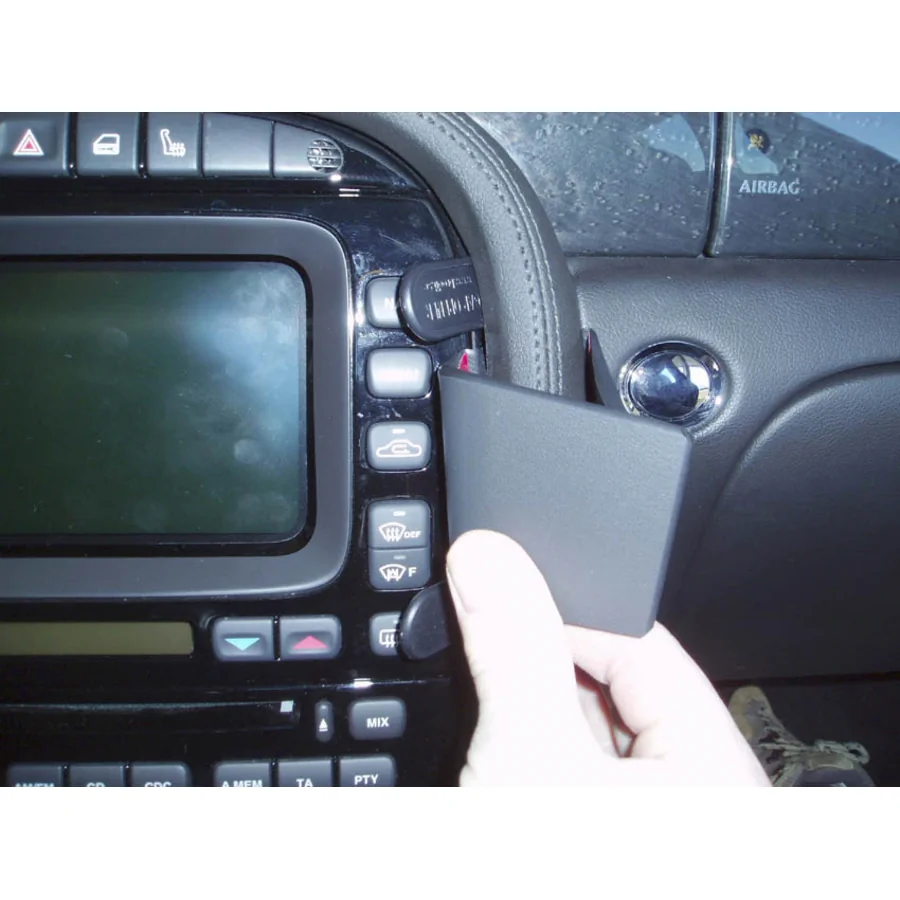 Bild 2 : 853384 : Brodit ProClip für Jaguar XJ, ab Bj. 2003 bis 2009