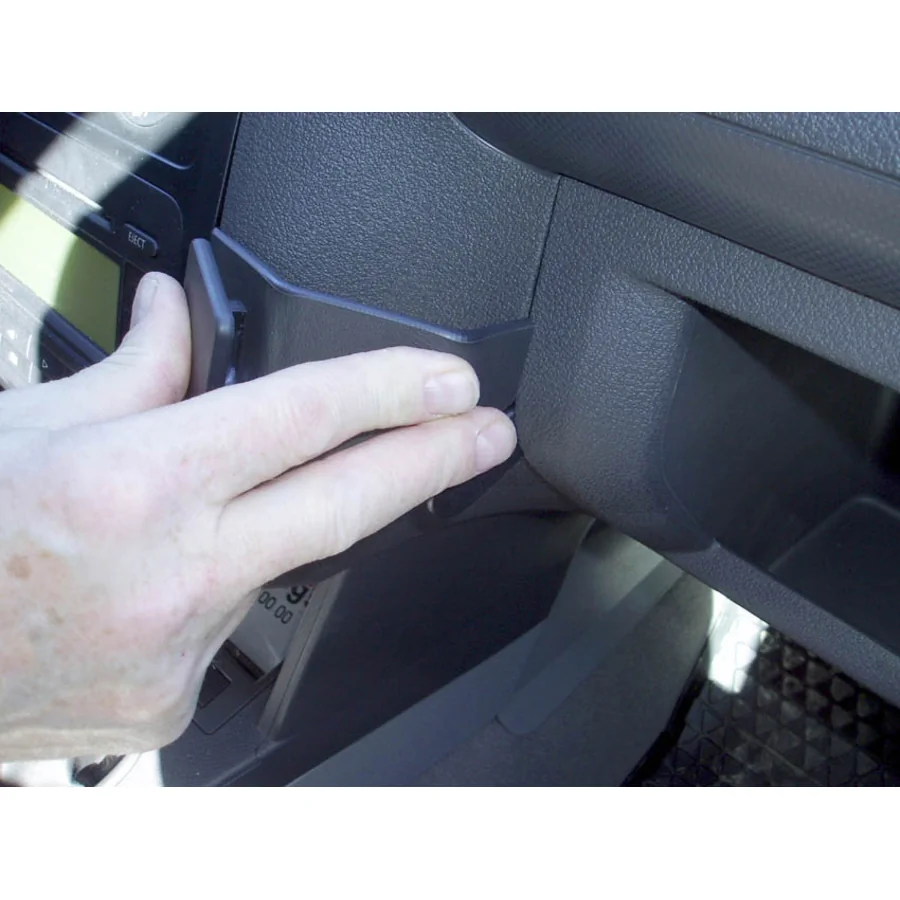 Bild 3 : 853436 : Brodit ProClip für VW Caddy (2K), ab Bj. 2004 bis 2015 (Nicht bei Fahrzeugen mit Handschuhfach!)