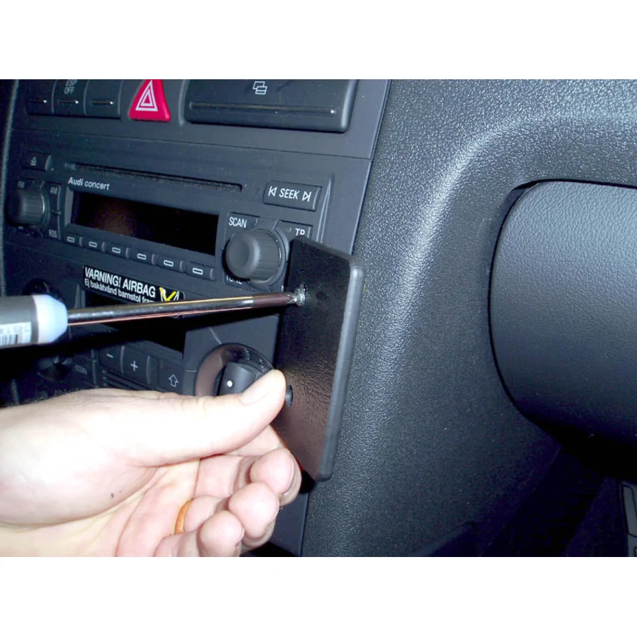 Bild 3 : 853439 : Brodit ProClip für Audi S3, ab Bj. 2003 bis 2007 (Nicht bei BOSE-System!)