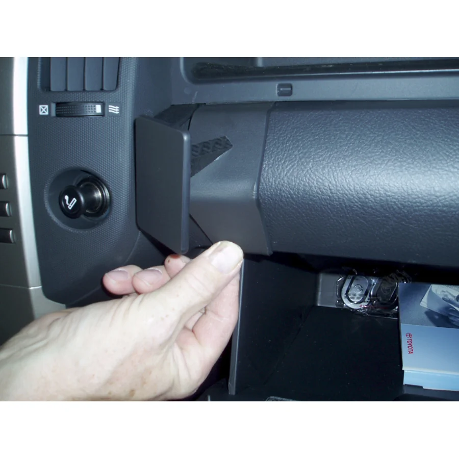 Bild 3 : 853478 : Brodit ProClip für Toyota Corolla Verso, ab Bj. 2004 bis 2009