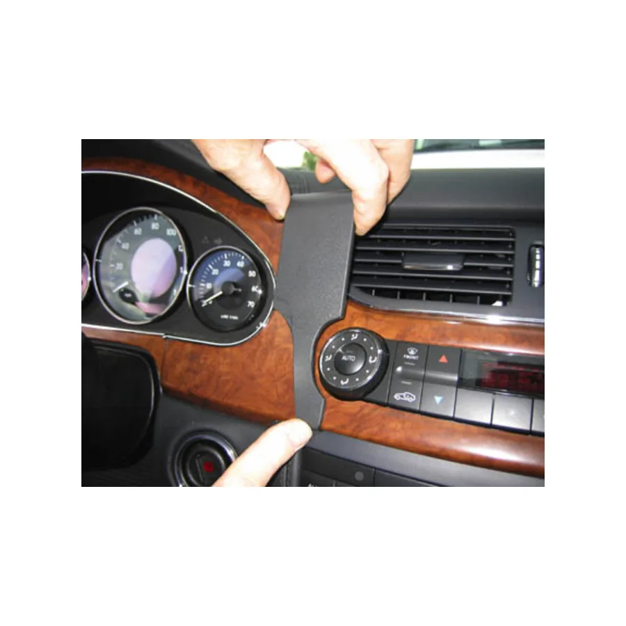 Bild 1 : 853624 : Brodit ProClip für Mercedes CLS-Klasse (C219), ab Bj. 2005 bis 2010