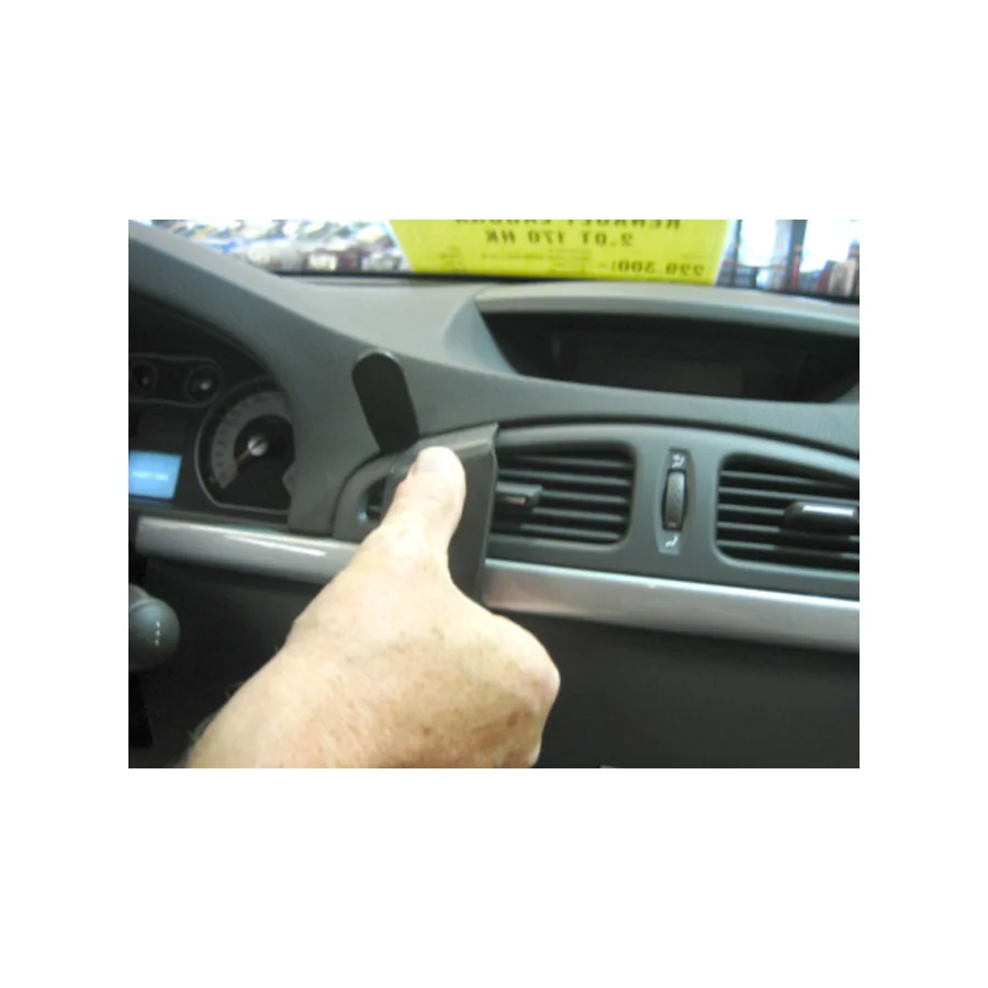 Bild 3 : 853658 : Brodit ProClip für Renault Laguna II (Phase II), ab Bj. 2005 bis 2007