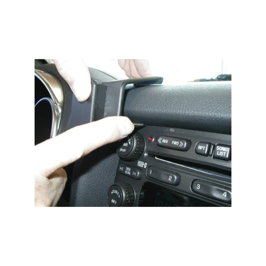 Bild 2 : 853686 : Brodit ProClip für Chevrolet SSR, ab Bj. 2003 bis 2006