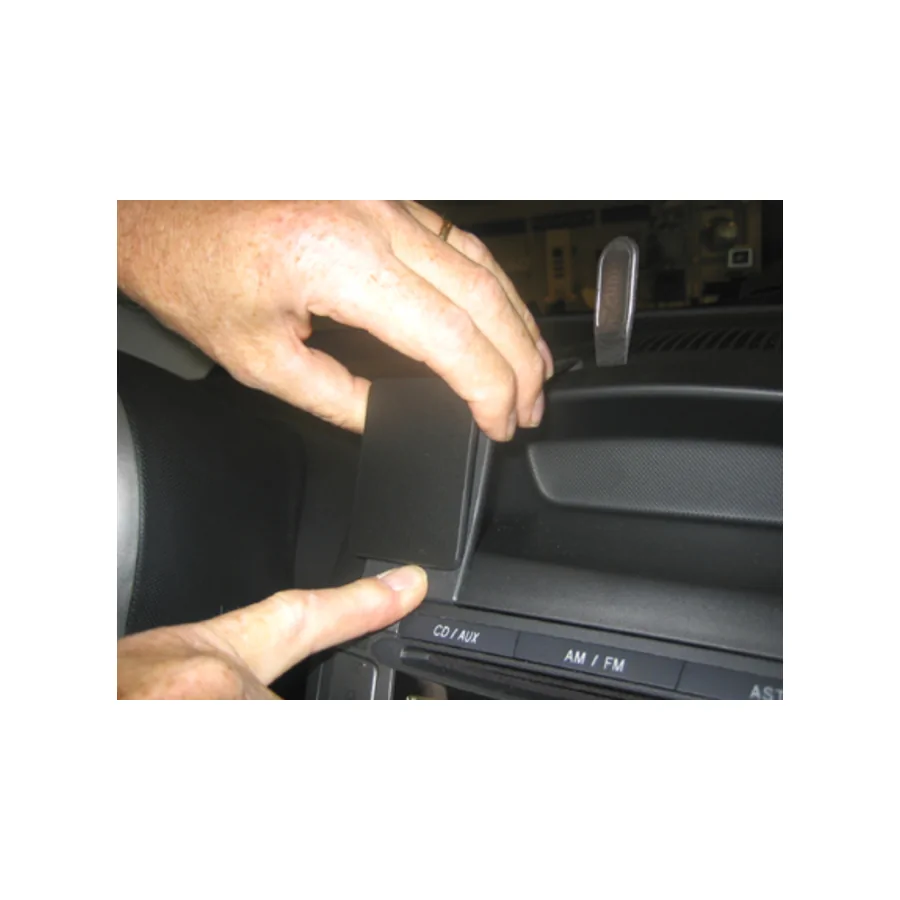 Bild 2 : 853716 : Brodit ProClip für Citroen C1, ab Bj. 2006 bis 04/2014