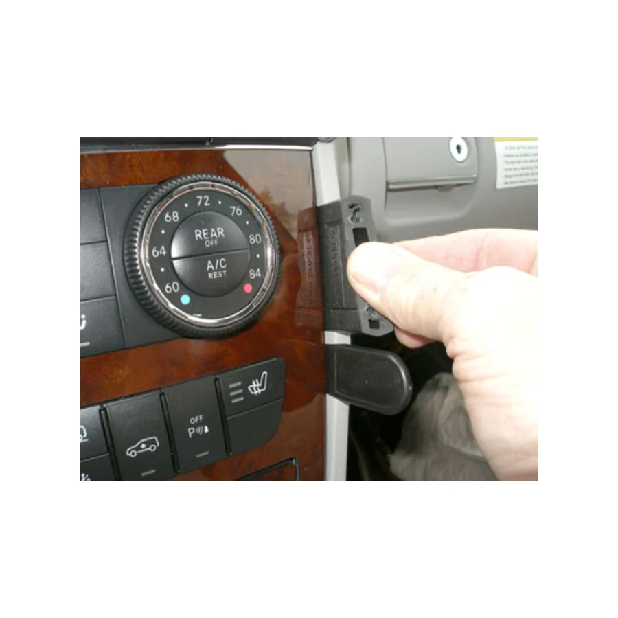Bild 2 : 853851 : Brodit ProClip für Mercedes GL-Klasse (X164), ab Bj. 2006 bis 2012