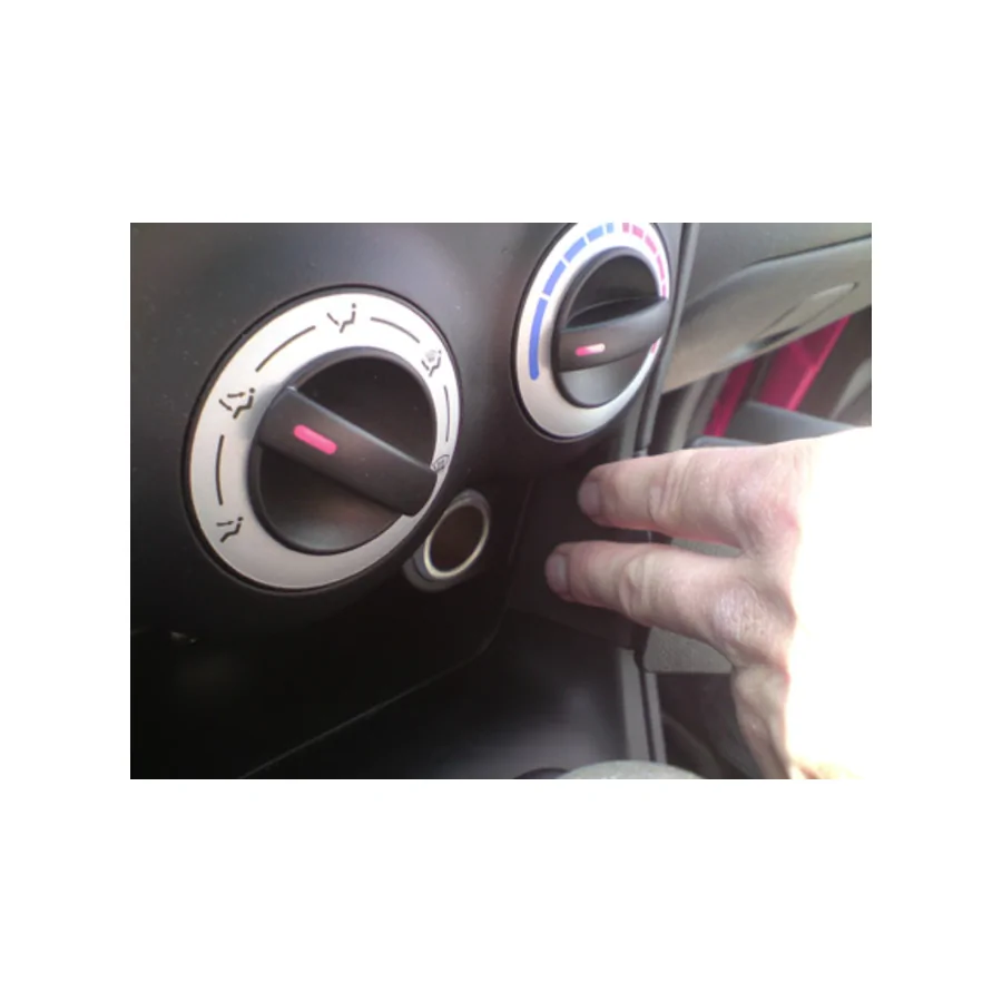 Bild 3 : 854184 : Brodit ProClip für Hyundai i10, ab Bj. 2007 bis 12/2013