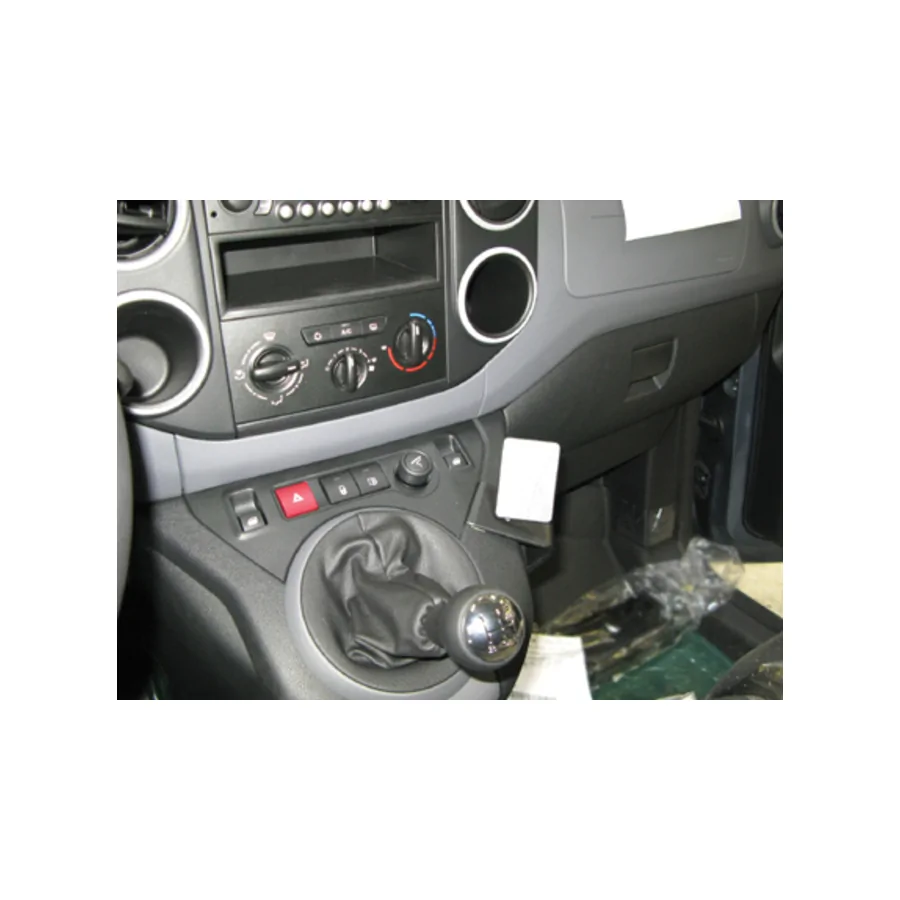 Bild 4 : 854210 : Brodit ProClip für Citroen Berlingo Family / Berlingo Kastenwagen, ab Bj. 2008 bis 2018 (Nur für Modelle mit Schaltung)