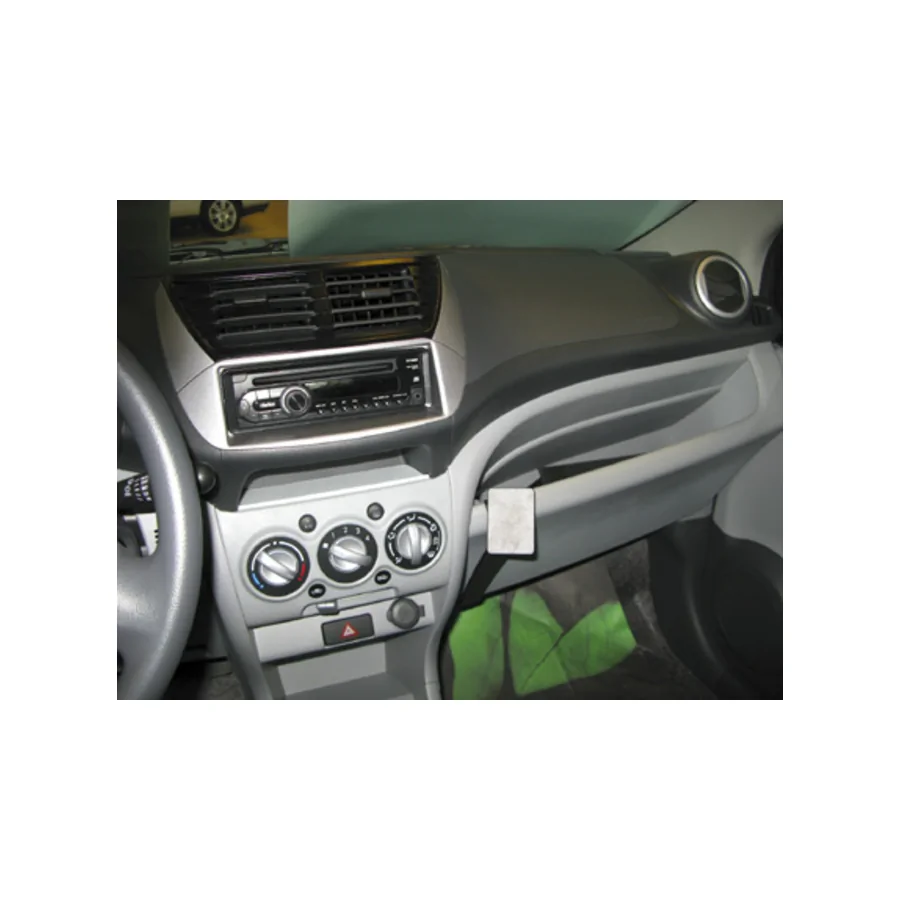 Bild 4 : 854336 : Brodit ProClip für Suzuki Alto, ab Bj. 2009 bis 2016 (NICHT für Modelle mit Handschuhfach)