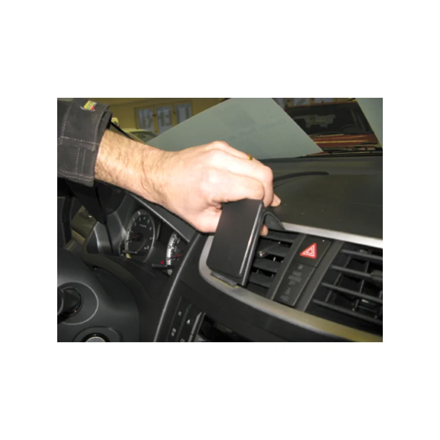 Bild 2 : 854567 : Brodit ProClip für Suzuki Swift, ab Bj. 2011 bis 2017